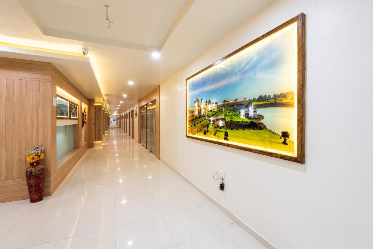 Hotel Drishti,Bhopal Eksteriør bilde