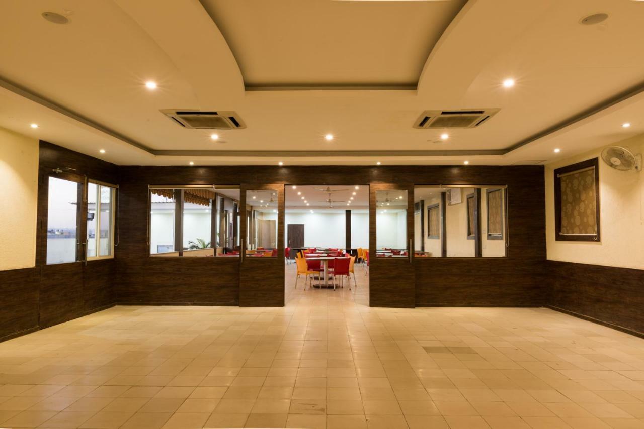 Hotel Drishti,Bhopal Eksteriør bilde