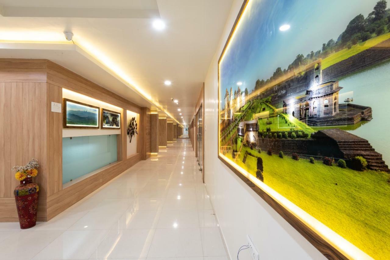 Hotel Drishti,Bhopal Eksteriør bilde