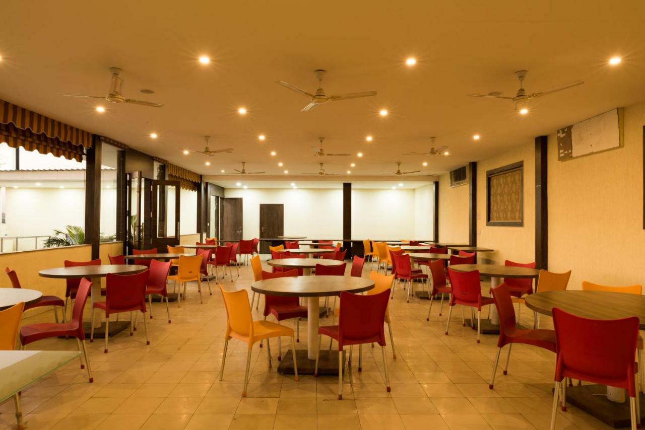Hotel Drishti,Bhopal Eksteriør bilde